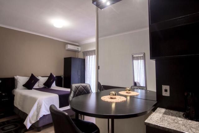 Scenery Maqalika Guesthouse Maseru Buitenkant foto